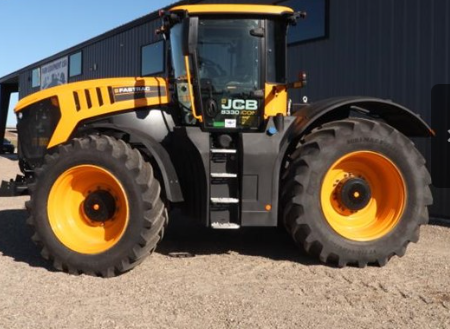 2024 JCB FASTRAC 8330