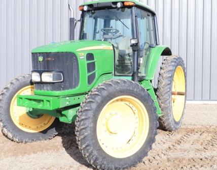 2008 JOHN DEERE 7330
