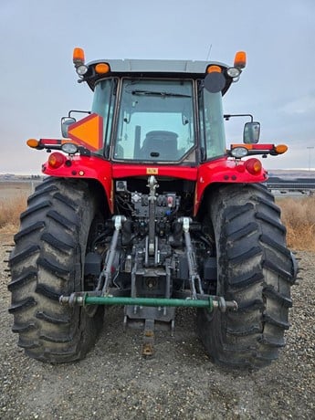 2015 MASSEY FERGUSON 7624
