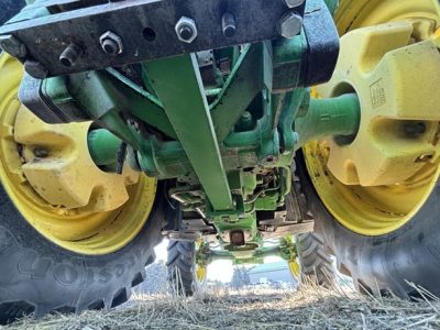 2004 JOHN DEERE 8420