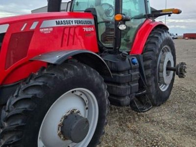 2015 MASSEY FERGUSON 7624